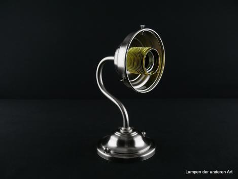 Schlichte Wandleuchte gefertigt aus Messing - matt vernickelt, zeitlose Wandleuchte, mit verschiedenen Schirmen kombinierbar, 1xE27/40W, Glashalter 8cm, von unten