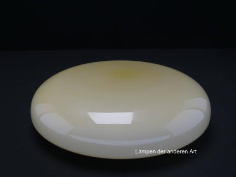 Lampenschirm gebraucht, flaches Kuppelglas geschlossen, elfenbeinfarbener Grund, Nostalgie Ersatzglas, D: ca.30cm, Höhe ca.9cm, Glashalter Griffrand Ø20cm