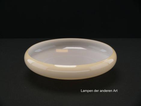 Preview: 3-er Set Art Deco Lampenschale gebraucht, Glas, gelb, glatte glänzende Oberfläche, Ersatzglas für alte Lampen, D: ca.33cm, H: ca.6,5cm, Loch ca. 45mm, besondere Wölbung der Wandung, Innenseite
