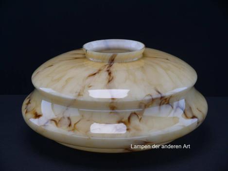 Preview: Art Deco Lampenschirm gebraucht, geschlossenes Glas, elfenbeinfarbener Grund - marmorartig mit braunen Adern durchzogen, Kuppelschirm, geschnürte Mitte, Loch für Quaste unten Ø6mm, D: ca.30cm, H: ca.15cm, Glashalter Griffrand Ø10cm, von unten