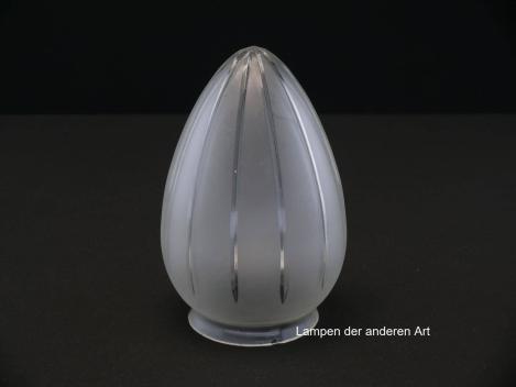 Preview: 3-er Set Art Deco Lampenschirm gebraucht, zapfenförmiges Glas, satinierte Oberfläche, durch klare geschliffene Strahlen separierte Wandung, spitz zulaufend, Nostalgie Ersatzglas, D: ca.10cm, H: ca.16cm, Glashalter Griffrand Ø8cm, einzeln