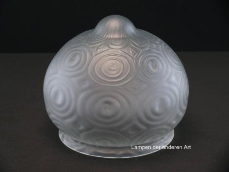Jugendstil Lampenschirm gebraucht, antike geschlossene Kugel grau satiniert, kreisförmige erhabene Struktur auf der Oberfläche,  halbkugelförmiger Schirmabschluss, Nostalgie Ersatzglas D: ca.19cm, H: ca.14cm, Glashalter Sondergröße Ø16cm
