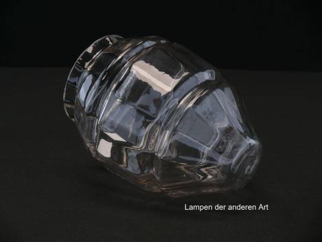 Preview: Jugendstil Lampenschirm gebraucht, antik, Glas klar, Zapfenform, abgeflachte Spitze,  zweifache Schnürung der Wandung, Nostalgie Ersatzglas D: ca.10cm, H: ca.15cm, Glashalter Griffrand ø8cm, seitlich