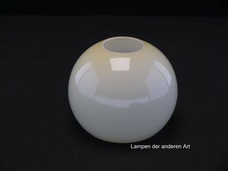 Art Deco Lampenschirm gebraucht, Glas hellgelb cremefarben glänzend, bauchiger Körper, glatte Wandung, Ersatzglas für Nostalgielampen D: ca.13cm, H: ca.11cm, ohne Glashalter Griffrand, Loch Ø45mm