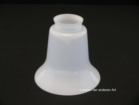 Jugendstil Lampenschirm gebraucht, Glas opal weiß, glänzend, glatte Wandung, aufgezogene Zylinderform, Ersatzglas für alte Lampen, D: ca.13,5cm, H: ca.12cm, Glashalter Griffrand Ø6cm