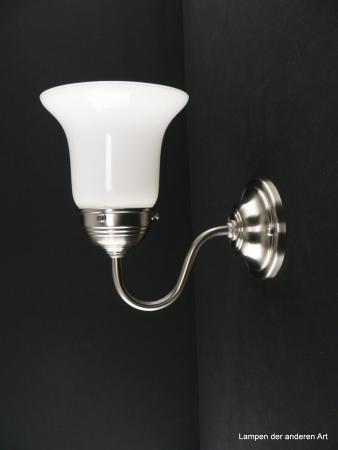 Schlichte Art Deco Wandleuchte Messing matt vernickelt, mit weißem Glockenschirm 1xE27/40W, Spiegel-Badlampe, nach oben