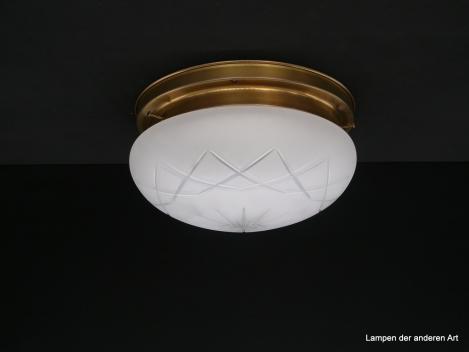 Jugendstil-Plafoniere mittlerer Größe Messing goldbraun patiniert mit Kerbschliffglas Griffrand 25cm 1xE27/60W