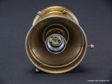 Deckenlampengestell Messing goldbraun patiniert für Schirme mit Griffrand 10cm 1xE27/40W, Detail Fassung