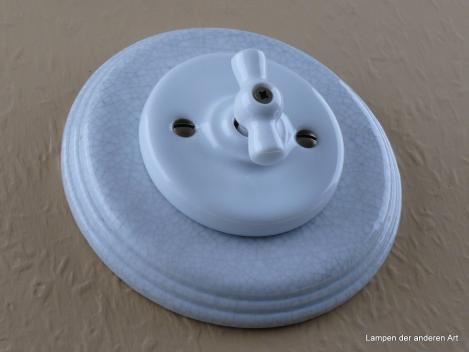 Preview: Garby Colonial Aus-Wechsel Porzellandrehschalter weiß im Einfachrahmen Porzellan craquele von vorn