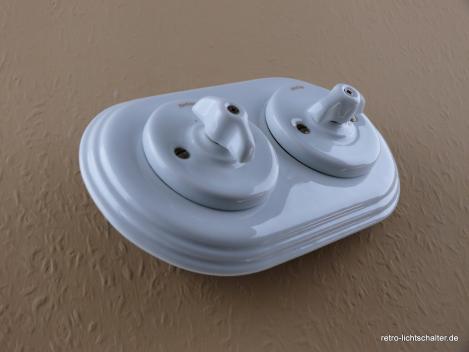Garby Colonial 2fach Kombination, zwei Aus-Wechsel-Porzellandrehschalter weiß,  Knebel Porzellan weiß Retroform, seitlich
