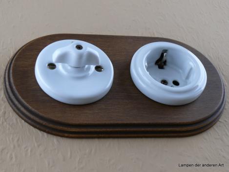 Preview: Garby Colonial 2fach Kombination, Aus-Wechsel-Porzellandrehschalter weiß,  Knebel Porzellan retro weiß, Steckdoseneinsatz Porzellan weiß