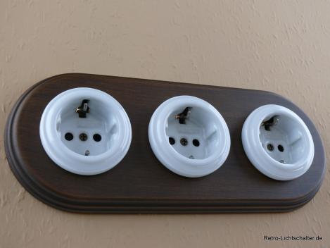 Preview: Garby Colonial 3fach Steckdose Porzellan weiß, 3fach Rahmen Holz Buche gealtert