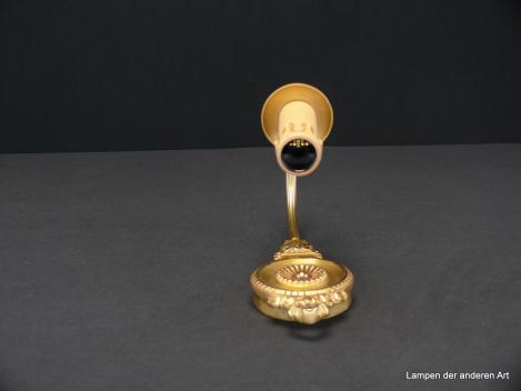 original Jugendstil Wandleuchte restauriert, neue Kerzenfassung mit Kunststoffhülse, Fassung 1xE14, Leuchte Material Messing patiniert, von oben