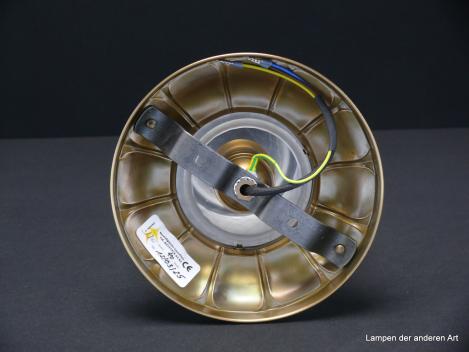 Art Deco Deckenleuchte, Glashalter Griffrand 8cm, Messingfuß Dekor geprägt, Glasschirm satiniert, gestuft, genarbt, original Messingfassung 1xE27/40W, Detail Anschlussraum