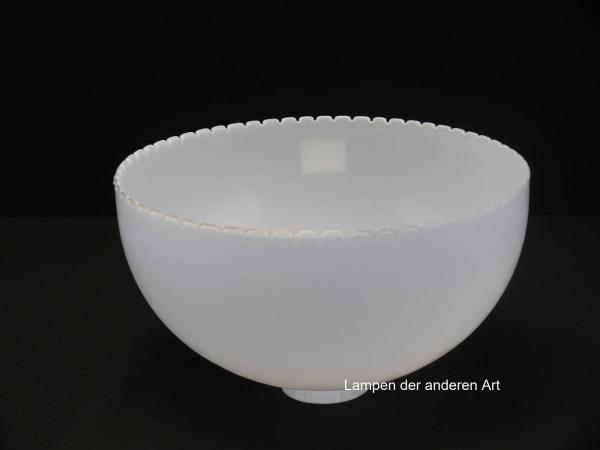 2. Wahl Jugendstil Lampenschirm gezahnt, Zahnung am Rand unterschiedlich, opal weiß, Nostalgie Ersatzglas, D: ca. 24cm, H: ca.11cm, Glashalter Griffrand 6cm, von unten