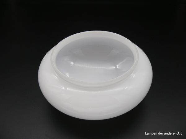 Jugendstil Lampenschirm, Überfangglas mundgeblasen weiß opal, gewölbtes Kuppelglas,  Ersatzglas, H: 9cm D: 20cm Griffrand : 15cm von innen