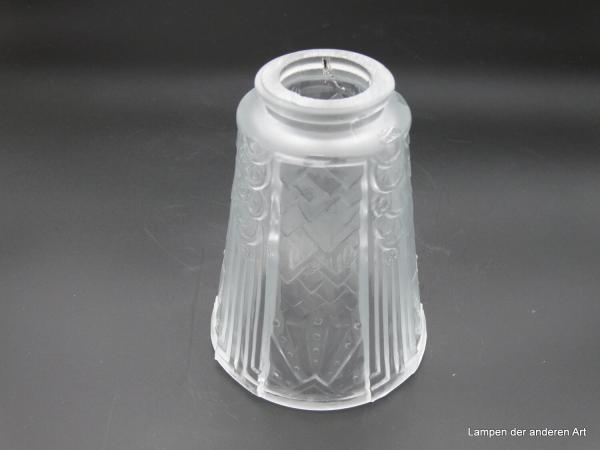 Art Deco Lampenschirm, Replik, Pressglas, Zylinder, weitet sich zum Schirmand hin, Wandung reliefiert, zweifach wechselndes Muster, Nostalgie Ersatzglas D: 11cm, H: 15cm, Glashalter Griffrand 6cm, nur für E14 oder Bajonettfassung (Loch nur 35mm)