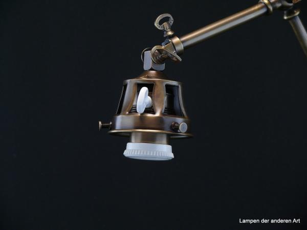 Jugendstiltischleuchte mehrfach verstellbar- Detail Drehschalterfassung