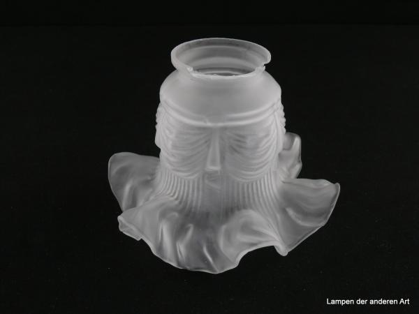 Jugendstil Lampenschirm gebraucht, satiniertes Glas, zylindrischer Hals, verziert mit aufgeworfenen Volants, gewölbter Rand in Falten, beschädigter Glashalterand 6cm, Nostalgie Ersatzglas für alte Lampen D: 15cm, H: 11cm