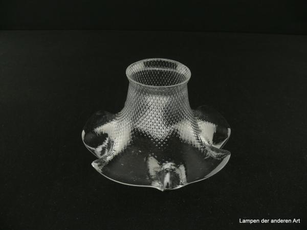 Jugendstil Lampenschirm gebraucht, Klarglas, Waffelmuster minimal erhaben, gewellter Rand glatt, fünffach gekniffen, Nostalgie Ersatzglas für alte Lampen, D: 15,5cm, H: 9cm, Glashalterand Griffrand 6cm