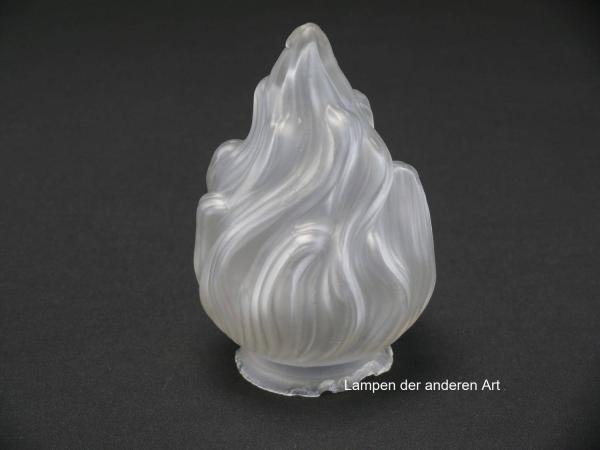 2-er Set Jugendstil Lampenschirm gebraucht, stumpf satiniertes Glas, stilisierte lodernde Flamme, Nostalgie Ersatzglas D: ca.8cm, H: ca.12cm, Griffrand Glashalter 6cm, Beschädigungen am Griffrand, einzeln stehend