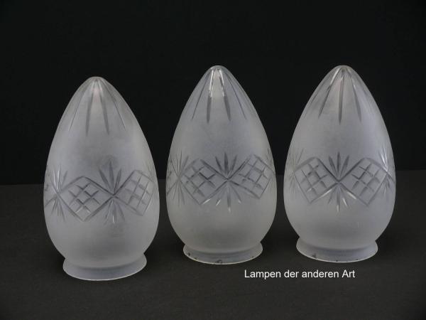 Jugendstil Lampenschirm gebraucht, im 3-er Set, Klarglas satiniert, Zapfenform, Wandungsmitte umlaufendes Schmuckband mit geschliffenen Kreuzen, final Sternschliff