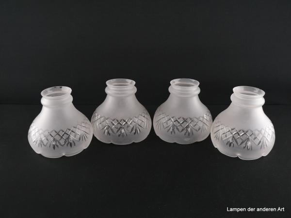 4-er Set Jugendstil Lampenschirm gebraucht, Glas grausatiniert, Kelchform, geschliffenes Band aus Kreuzen am unteren Rand, Ersatzschirm für alte Lampen, D: ca.11,5cm, H: ca.10cm, Glashalter Griffrand 6cm