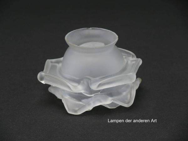 4-er Set Jugendstil Lampenschirm gebraucht, Rosenblattschirme, grau satiniert, Form stilisierte Rosenblüte, Nostalgie Ersatzglas D: ca.11,5cm, H: ca.7cm, Glashalter Griffrand 6cm, einzeln stehend