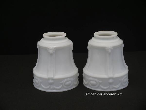 2-er Set Jugendstil Lampenschirm gebraucht, satiniertes Glas opal weiß, mittig eingezogene Wandung, relifierter Abschlussrand, Nostalgie Ersatzglas D: ca.11cm, H: ca.12cm, Griffrand 6cm