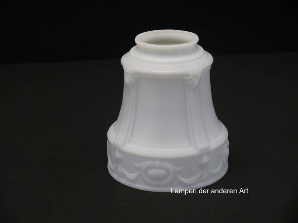 2-er Set Jugendstil Lampenschirm gebraucht, satiniertes Glas opal weiß, mittig eingezogene Wandung, relifierter Abschlussrand, Nostalgie Ersatzglas D: ca.11cm, H: ca.12cm, Griffrand 6cm, einzeln