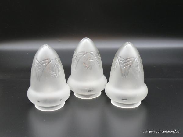 3er Satz gleiche Zapfenschirme, Jugendstil, grau satiniert, Sternschliffmuster, Schleuderblume und Olivenschliff, gebraucht, Griffrand 8cm , D=11cm H=14cm