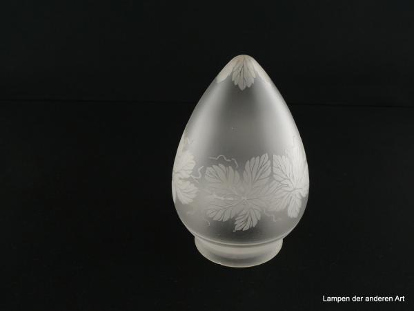 3-er Set Jugendstil Lampenschirm gebraucht, Glas grau satiniert, spitz zulaufende Zapfe, Spitze und Teile der Wandung mit geätzten Weinblättern und Ranktrieben dekoriert, Nostalgie Ersatzschirm D: ca.11cm, H: ca.17cm, Glashalter Griffrand 8cm, einzeln