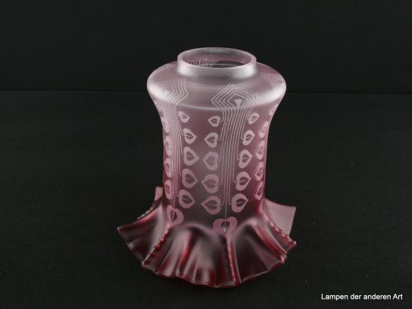 Jugendstil Lampenschirm gebraucht für Petroleumleuchten, satinierter Grund mit geätzten Herzen, D: ca.14,5cm, H: ca.15cm, ohne Griffrand, Loch 45mm