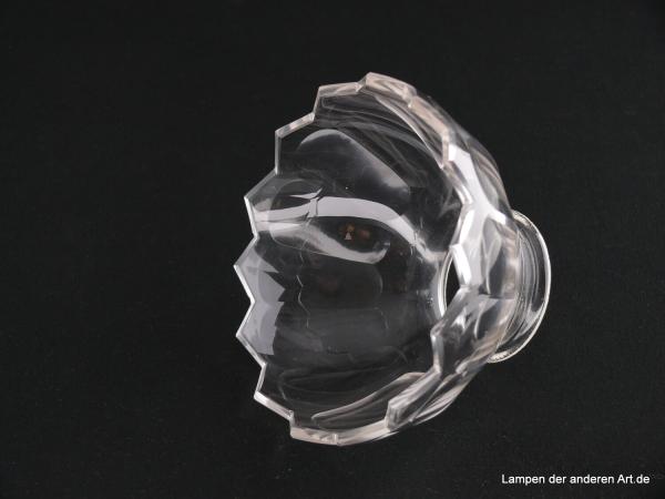 3-er Set Jugendstil Lampenschirm gebraucht, Klarglas, Wandung mit abgerundeten Paneelen geschliffen, unterer Rand in Dreieckform abschließend, Nostalgie Ersatzglas D: ca.11cm, H: ca.18cm, Griffrand Glashalter 8cm, seitlich