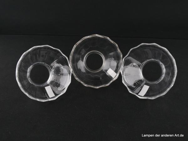 3-er Set Jugendstil Lampenschirm gebraucht, Klarglas, Wandung mit abgerundeten Paneelen geschliffen, unterer Rand in Dreieckform abschließend, Nostalgie Ersatzglas D: ca.11cm, H: ca.18cm, Griffrand Glashalter 8cm, von unten