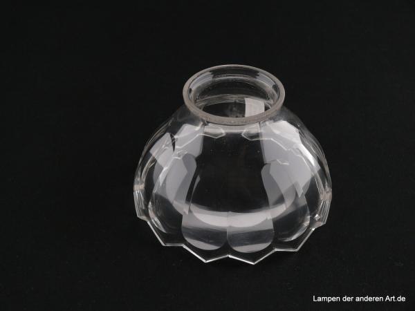 3-er Set Jugendstil Lampenschirm gebraucht, Klarglas, Wandung mit abgerundeten Paneelen geschliffen, unterer Rand in Dreieckform abschließend, Nostalgie Ersatzglas D: ca.11cm, H: ca.18cm, Griffrand Glashalter 8cm, einzeln