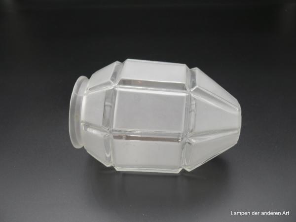 Art Deco Lampenschirm gebraucht, Glas, Prismenform, Flächen satiniert, Ersatzglas D: 11cm, H: 17cm , Griff-Rand 8cm liegend