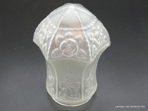 Jugendstil Lampenschirm gebraucht, satiniert grau, reliefiertes Blütenmotiv, D: 12cm H: 16cm , Griff-Rand 8cm