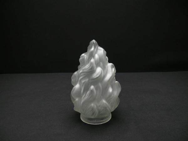Jugendstil Lampenschirm gebraucht, Glas grau satiniert, stilisierte lodernde Flamme, zapfenförmig, spitz zulaufend, Fackelglas, reliefierte Oberfläche, Ersatzschirm H: 19cm, D: 12cm, Glashalter Griffrand 8cm