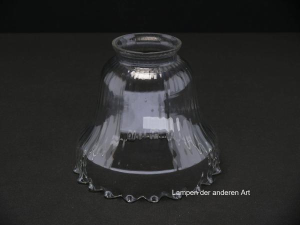 antiker Jugendstil Lampenschirm, gebraucht, Klarglas, Wandung im unteren Drittel eingezogen, Mäusezähnchen am senkrecht abgekantetem Rand, Nostalgie Ersatzglas, D: ca.13cm, H: ca.11cm, Glashalter Griffrand 6cm