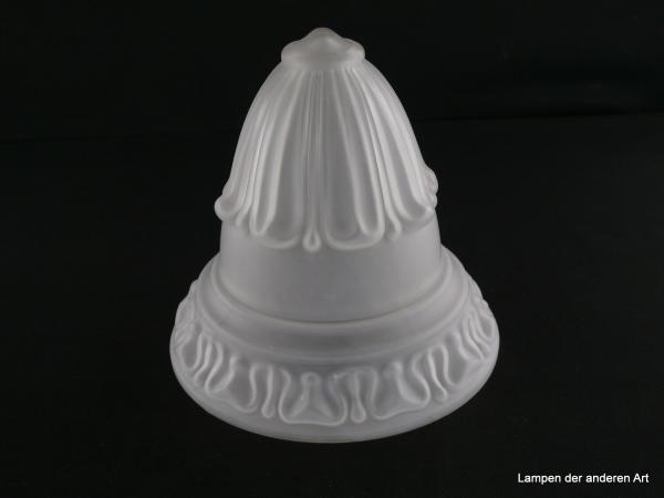 Jugendstil Lampenschirm gebraucht, Glas satiniert grau, verjüngt sich in zwei Stufen, final mit abgeflachtem Dorn, in der Spitze und an der Schulter reliefiert verziert, Nostalgie Ersatzglas D: ca.16cm, H: ca.18cm, Glashalter Griffrand 8cm