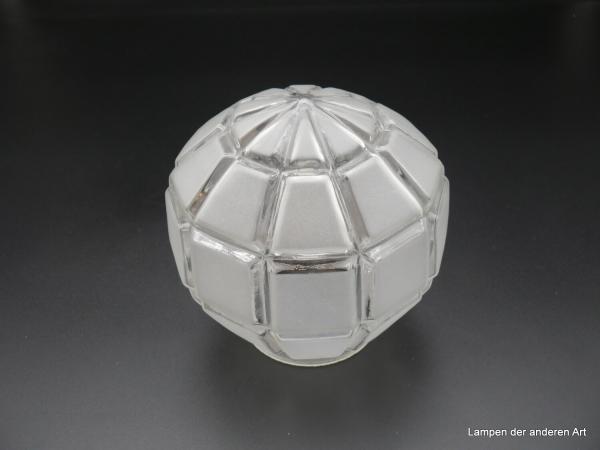 Art Deco Lampenschirm gebraucht, Prismen Glaskugel, Flächen satiniert, Ersatzschirm D: 13cm H: 14cm , Griffrand 8cm