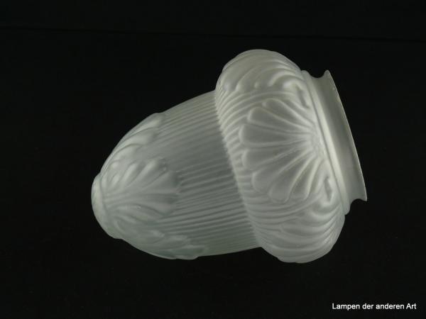 Jugendstil Lampenschirm gebraucht, Glas grau satiniert, Gestaltung in Rückbesinnung auf die Natur, Eichelform, Hütchen stilisierte Muscheln, zapfenförmige Wandung reliefiertes Blattwerk, Nostalgie Ersatzglas, Griffrand 8cm, liegend