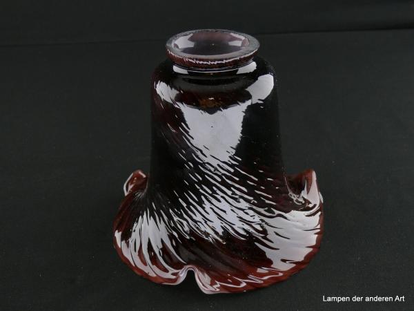 Jugendstil Lampenschirm gebraucht, gerader Glaszylinder, innen weiß, außen rotbraun, Überfangglas, dreimal gekniffener unterer Rand, Nostalgie Ersatzglas für alte Lampen, D: ca.14cm, H: ca.13cm, Glashalterand Griffrand 6cm