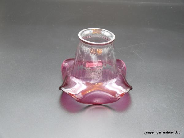 Jugendstil Lampenschirm gebraucht, Klarglas mit ausgestelltem gewellten Rand in rot, D: 14cm, H: 11,5cm , Griff-Rand 6cm