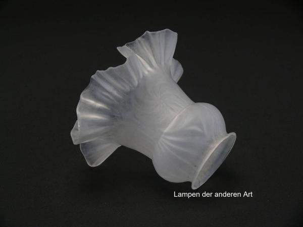 Jugendstil Lampenschirm gebraucht, satinierter Grund, stilisierte Blüte, Nostalgieglas, antiker Ersatzschirm, D:  ca. 14cm, H: ca.11cm, Glashalter Griffrand 6cm, seitlich