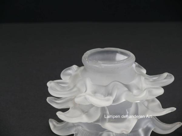 3-er Set Jugendstil Lampenschirm gebraucht, Rosenblattschirme, grau satiniert, Form stilisierte Rosenblüte, Nostalgie Ersatzglas D: ca.14cm, H: ca.8cm, Glashalter Griffrand 6cm, Detail Griffrand