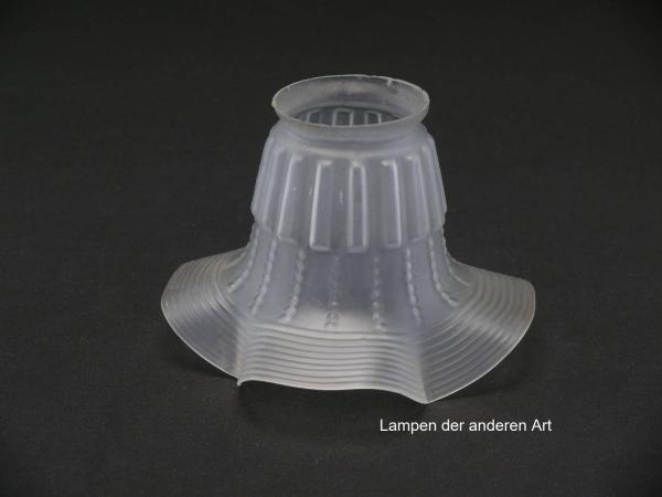 antiker Jugendstil Lampenschirm gebraucht, Glas satiniert, Wandung plastisch mit drei verschiedenen Dekoren verziert, Nostalgie Ersatzglas, D: ca.14,5cm, H: ca.10cm, Glashalter Griffrand Ø 6cm
