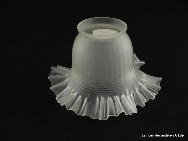 3-er Set Jugendstil Lampenschirm gebraucht, Glas grau satiniert, stilisierte Blüte, Zylinder mit leicht strukturierter Oberfläche, im Übergang zum fast waagerecht abstehenden Rand gerillt, Nostalgie Ersatzglas, D: ca.15m, H: ca.9cm, Griffrand 6cm, einzeln