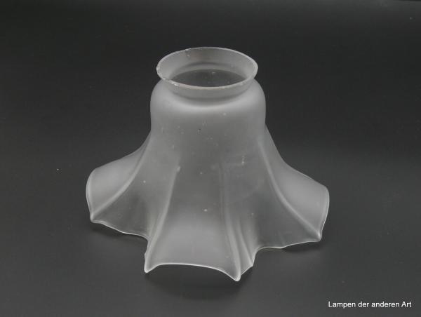 Jugendstil Lampenschirm gebraucht Blütenform satiniert grau,  D: 15cm H: 11cm , Griffrand 6cm